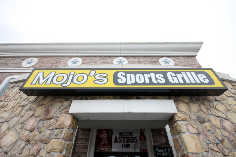 Mojo’s Sports Grille